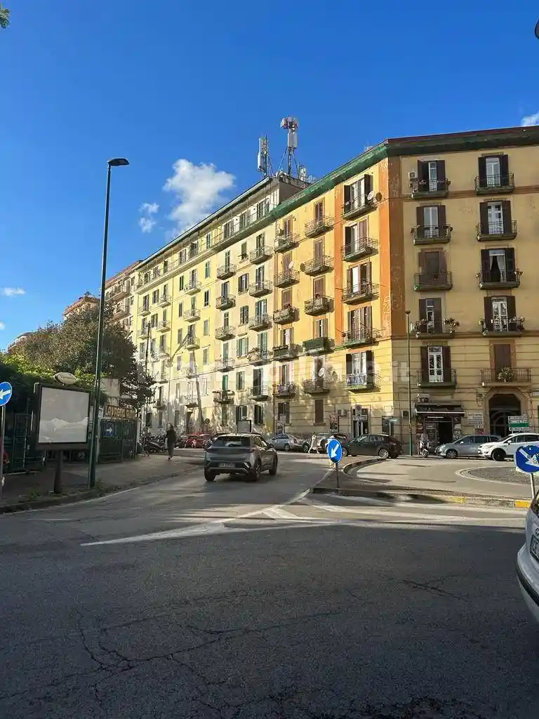 Appartamento in affitto a Napoli
