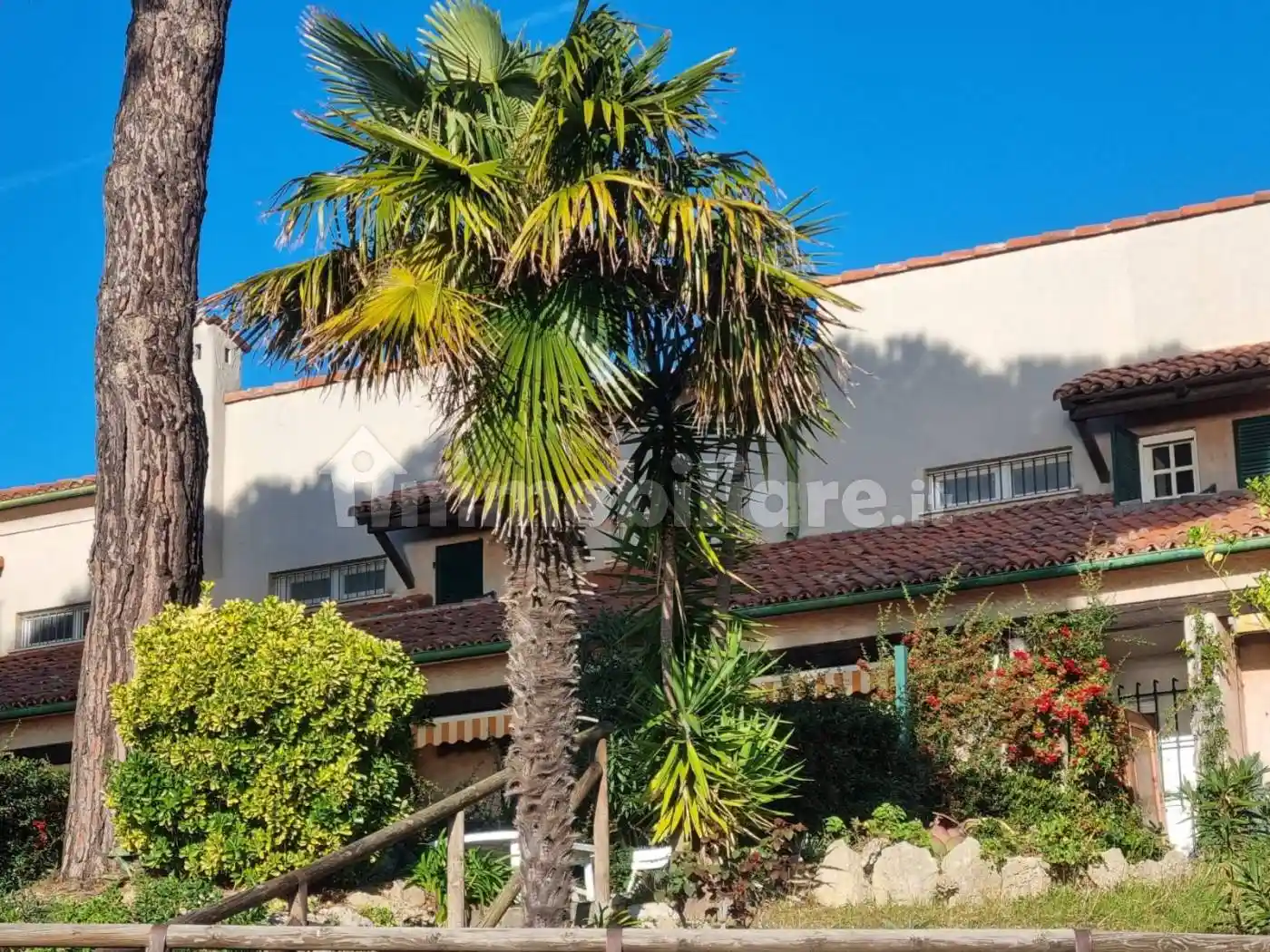 Villa in vendita a Finale Ligure