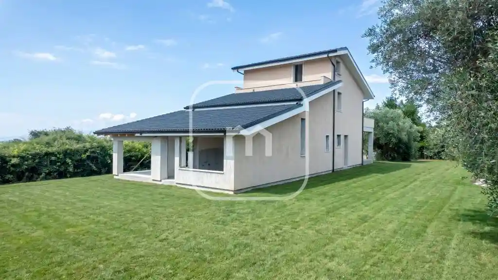 Villa in vendita a Zagarolo