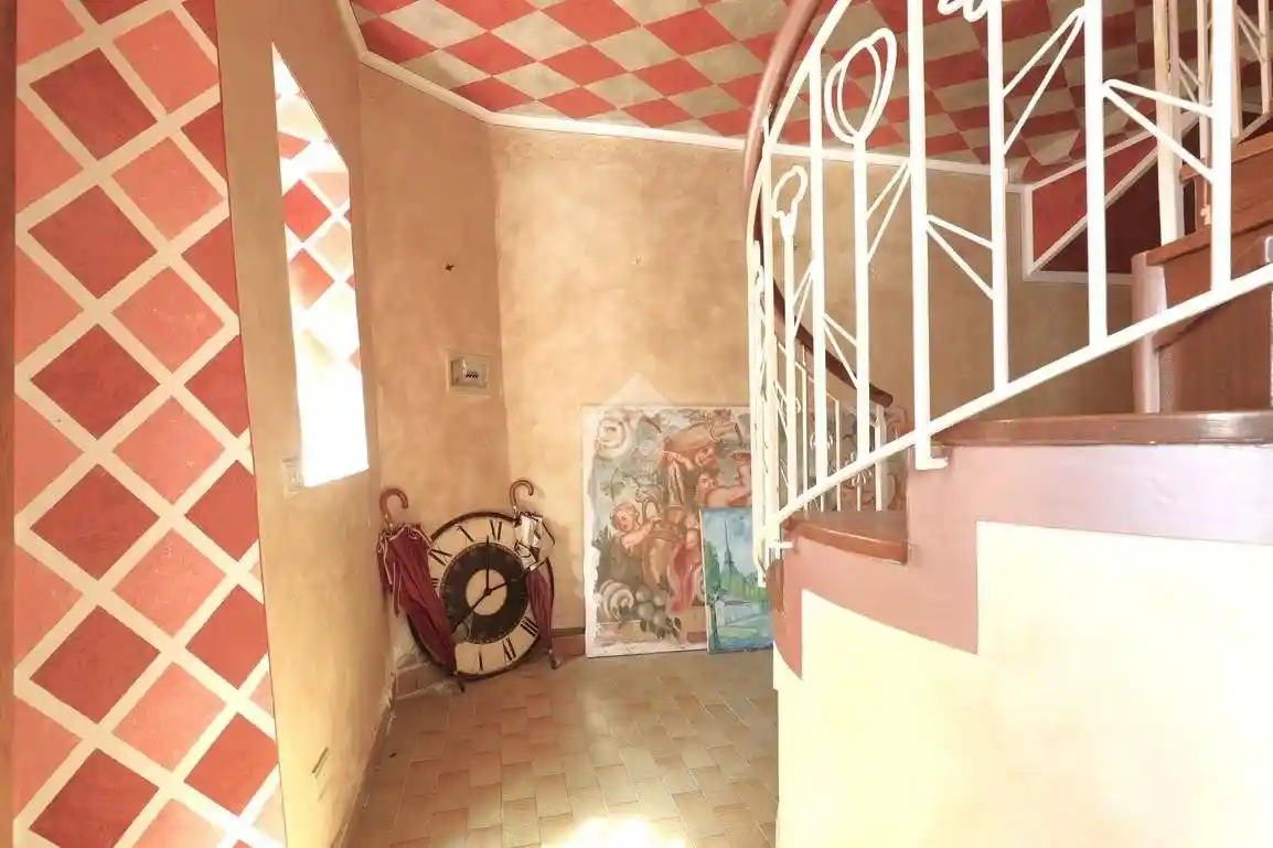 Casa indipendente in vendita a Lonato del Garda