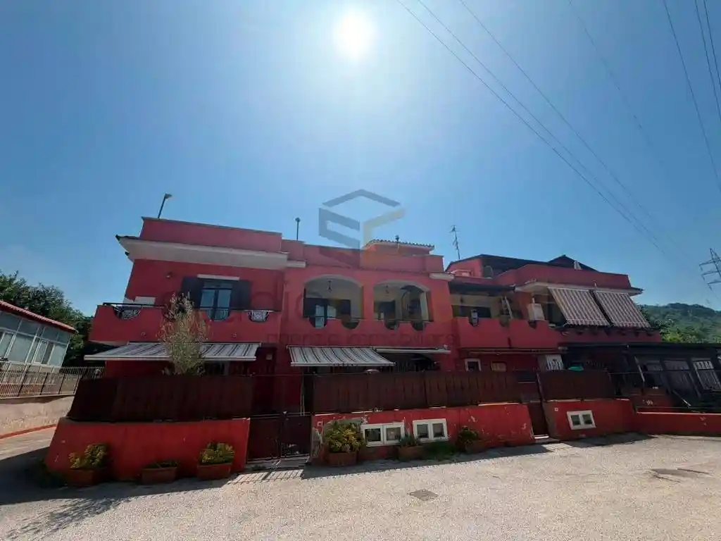 Appartamento in vendita a Pozzuoli