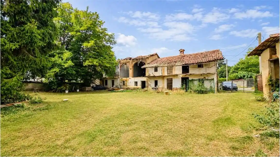 Casa indipendente in vendita a Piscina