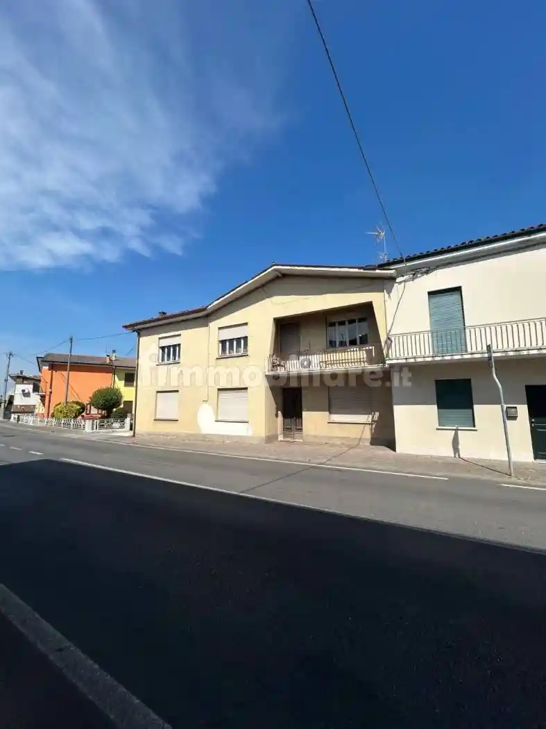 Villa in vendita a Urbana