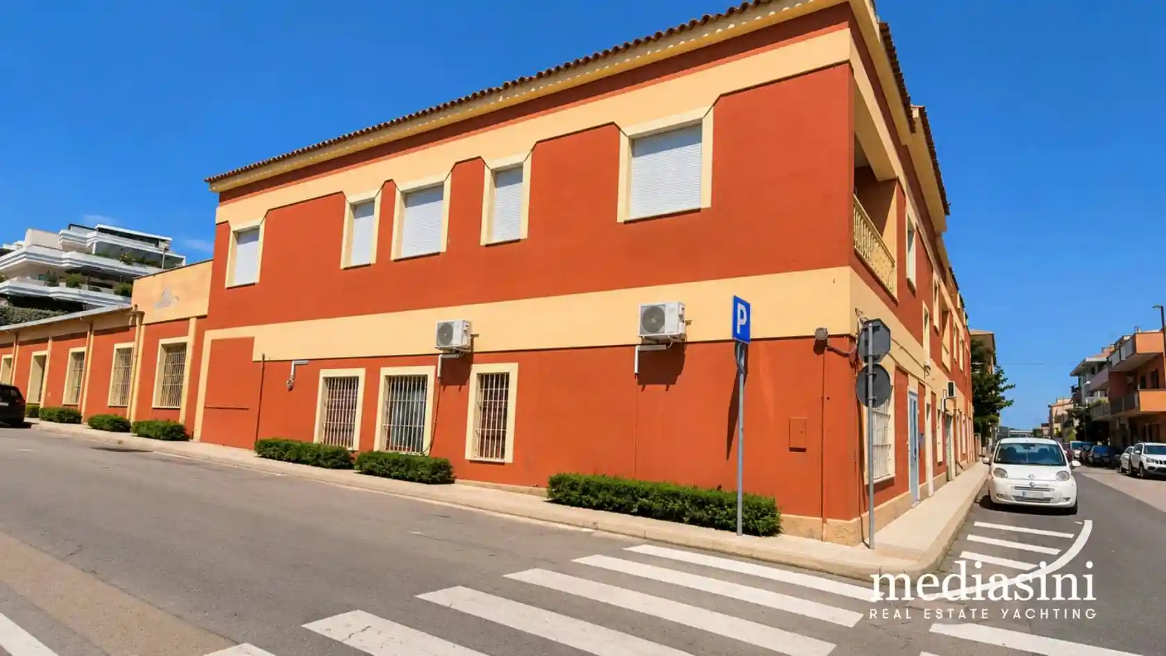 Palazzo - Edificio in vendita a Olbia