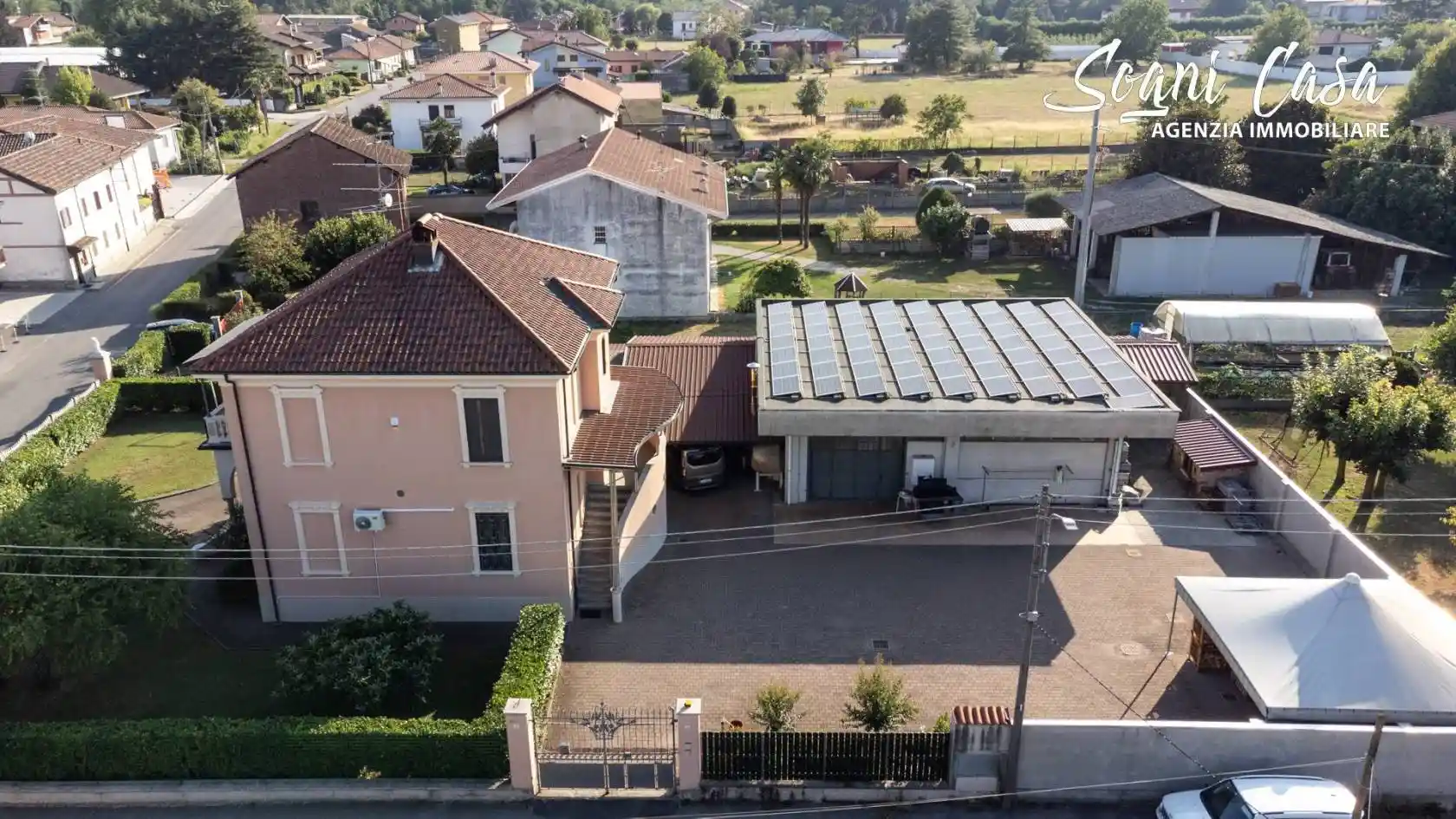Villa in vendita a Suno