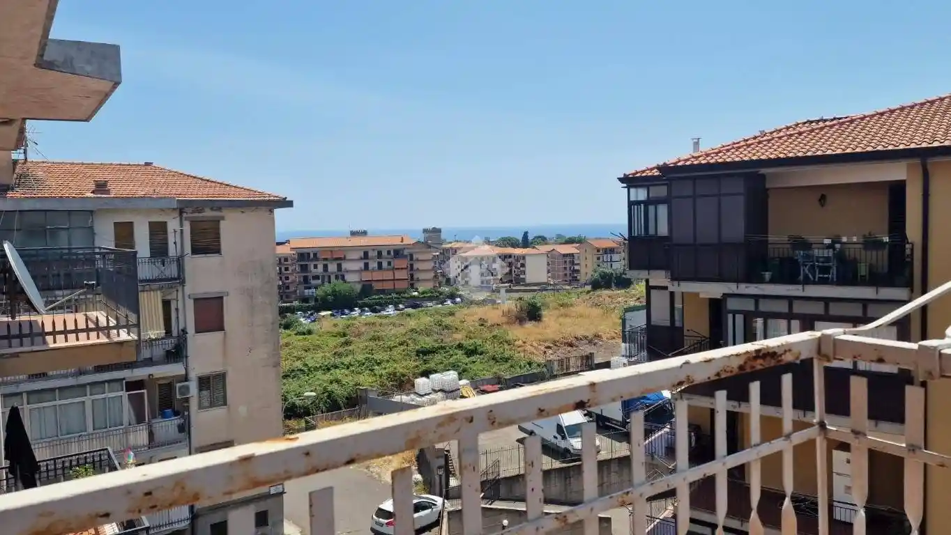 Appartamento in vendita a Acireale