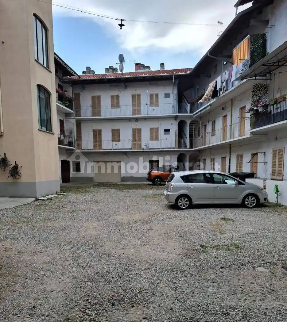Appartamento in affitto a Serravalle Sesia