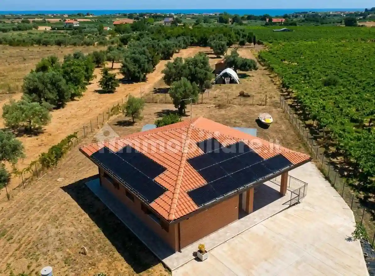 Villa - foto 2
