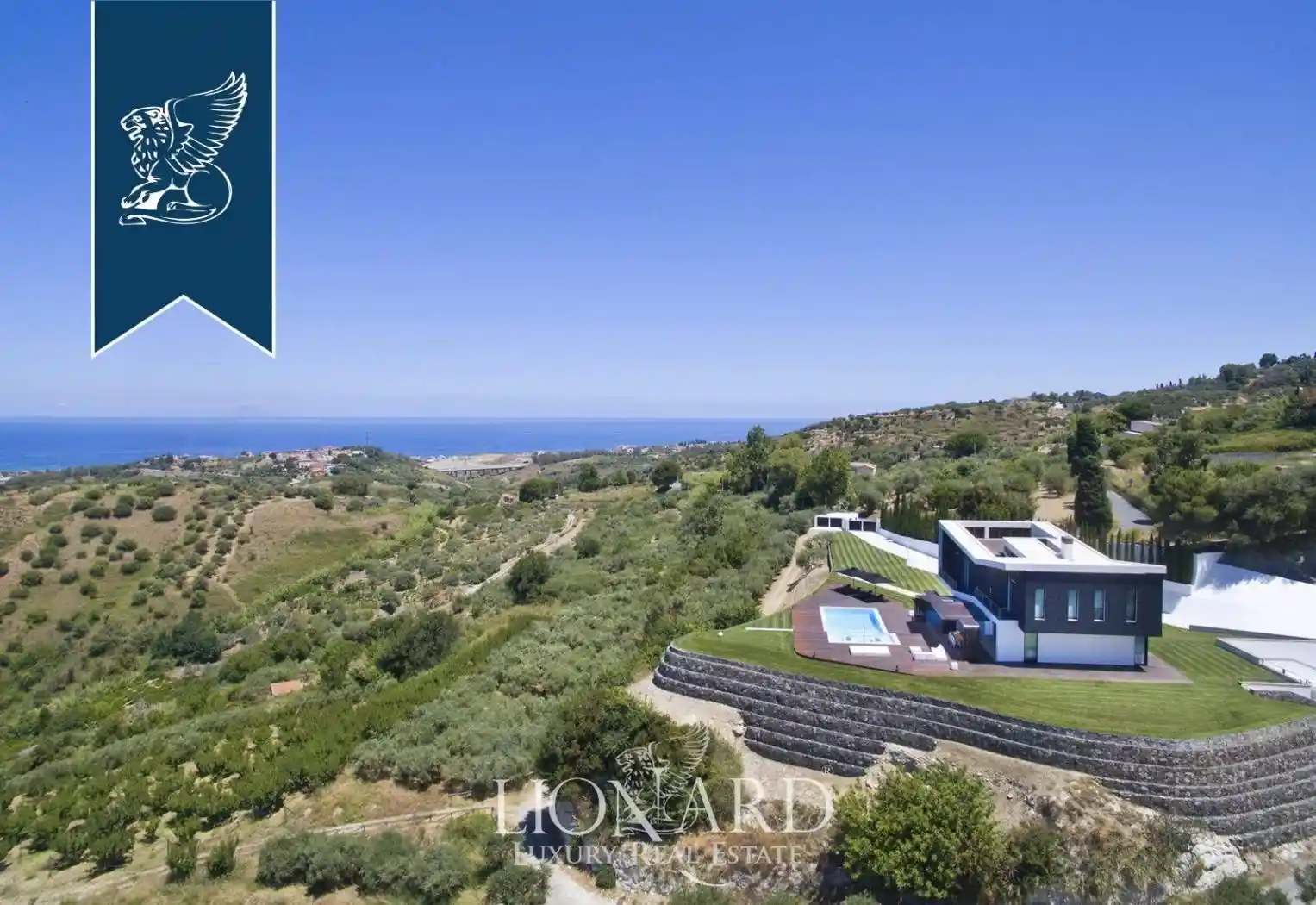 Villa in vendita a Valdina