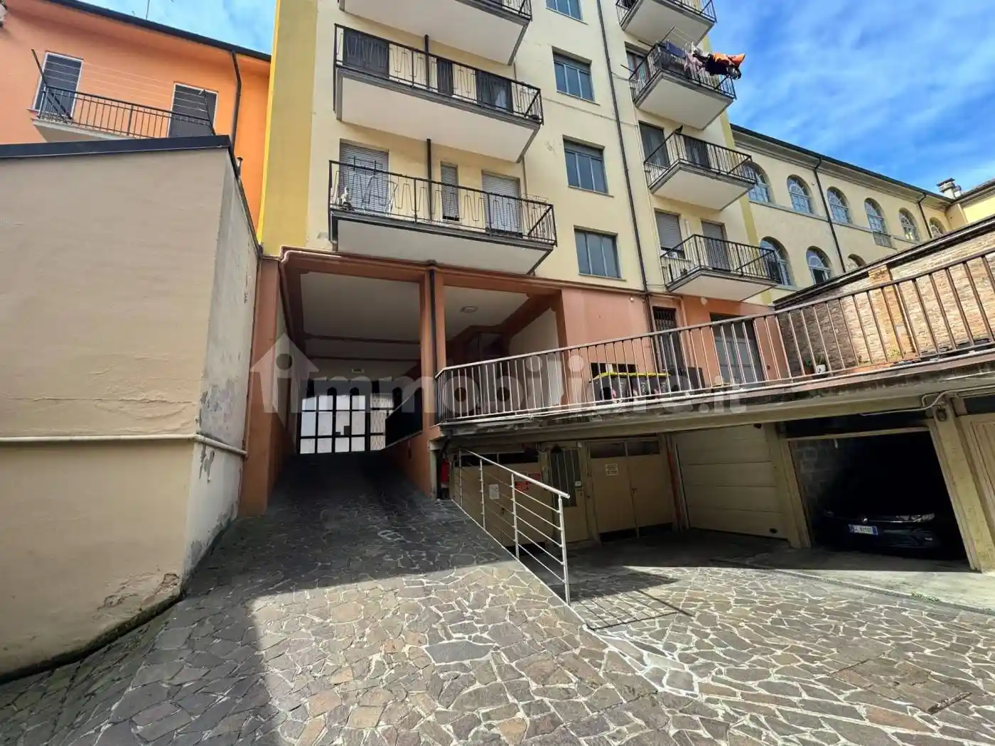 Appartamento in vendita a Piacenza
