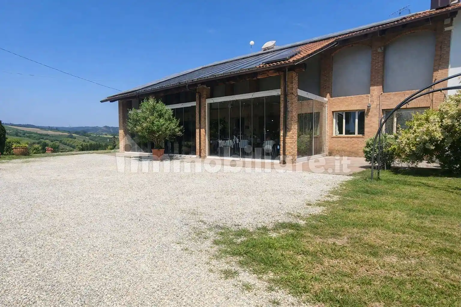 Rustico - Casale in vendita a Alba