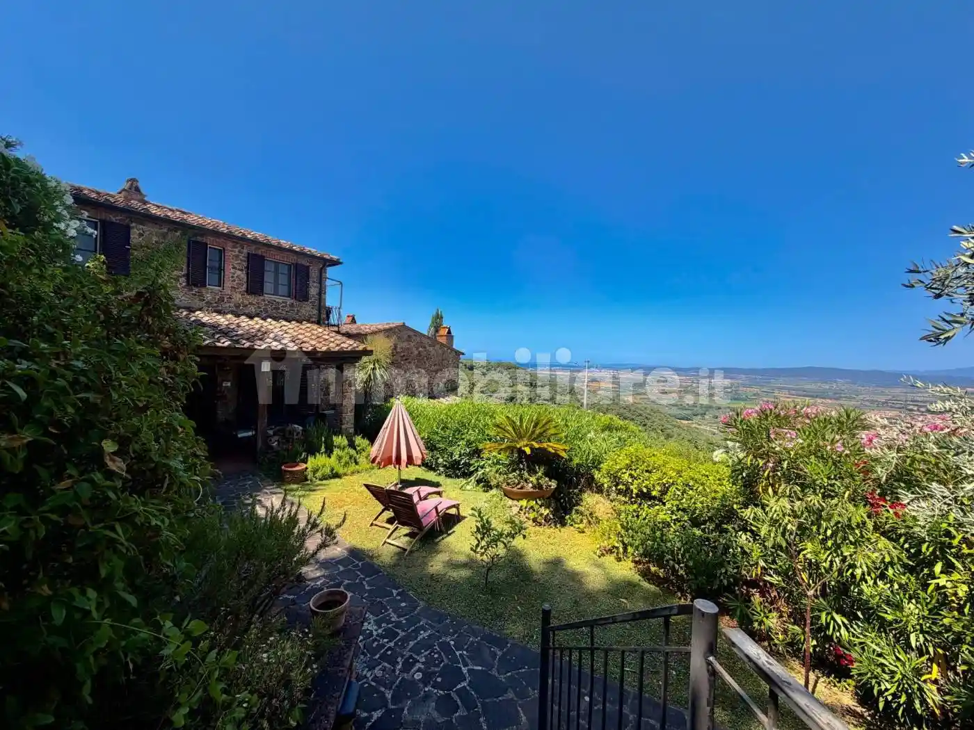 Casa indipendente in vendita a Gavorrano