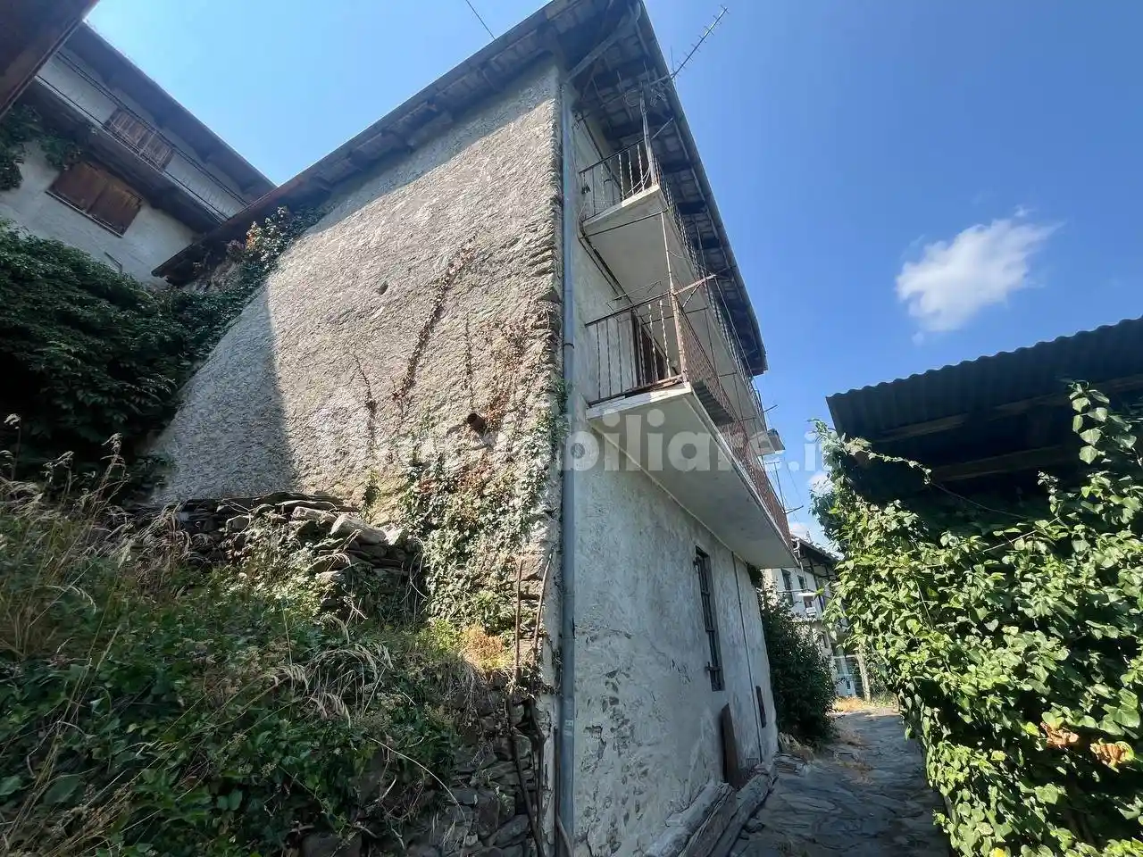 Casa indipendente in vendita a Inverso Pinasca