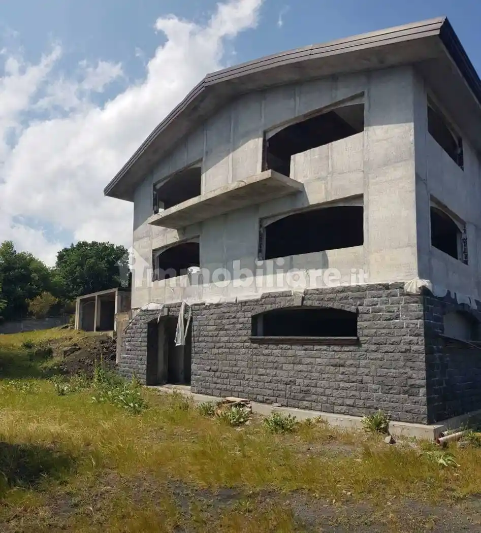 Villa in vendita a Pedara