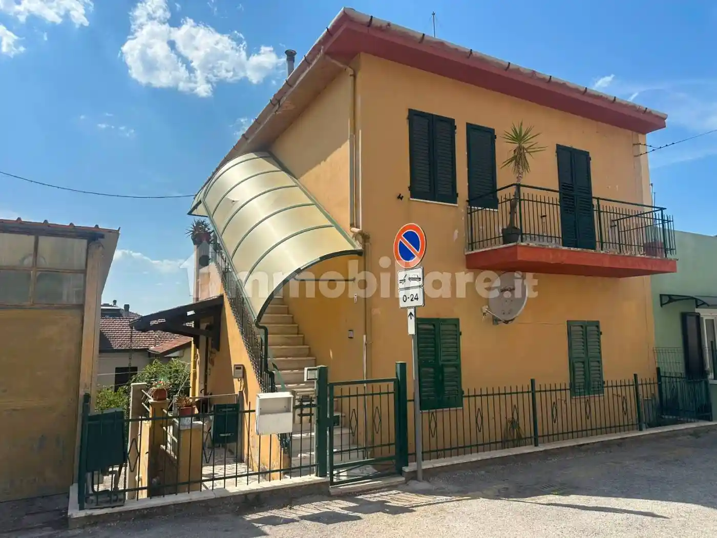 Appartamento in vendita a Falconara Marittima