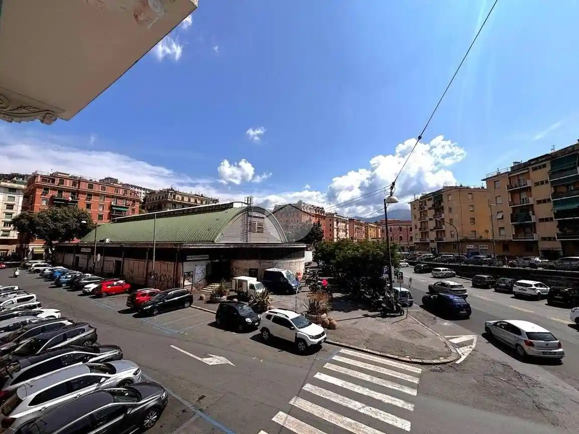 Appartamento in vendita a Genova