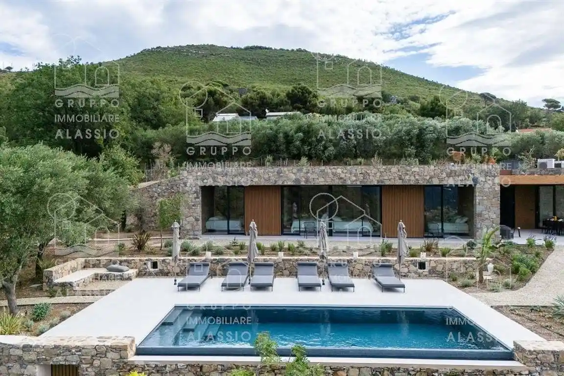 Villa in affitto a Alassio