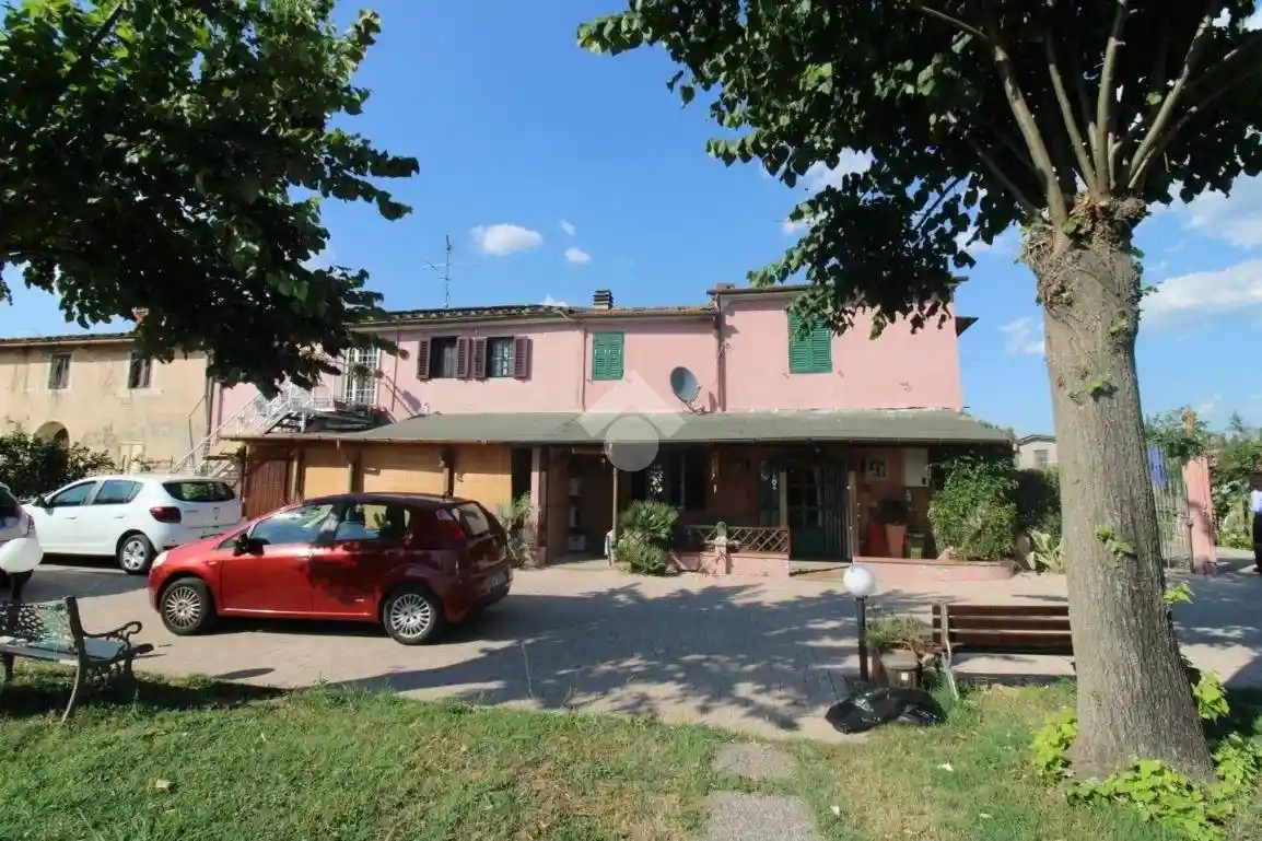 Villa in vendita a Pistoia