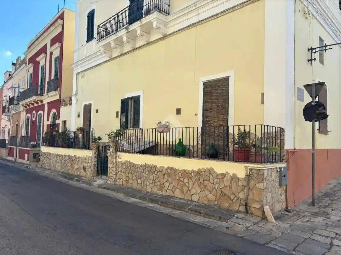 Casa indipendente in vendita a Alezio