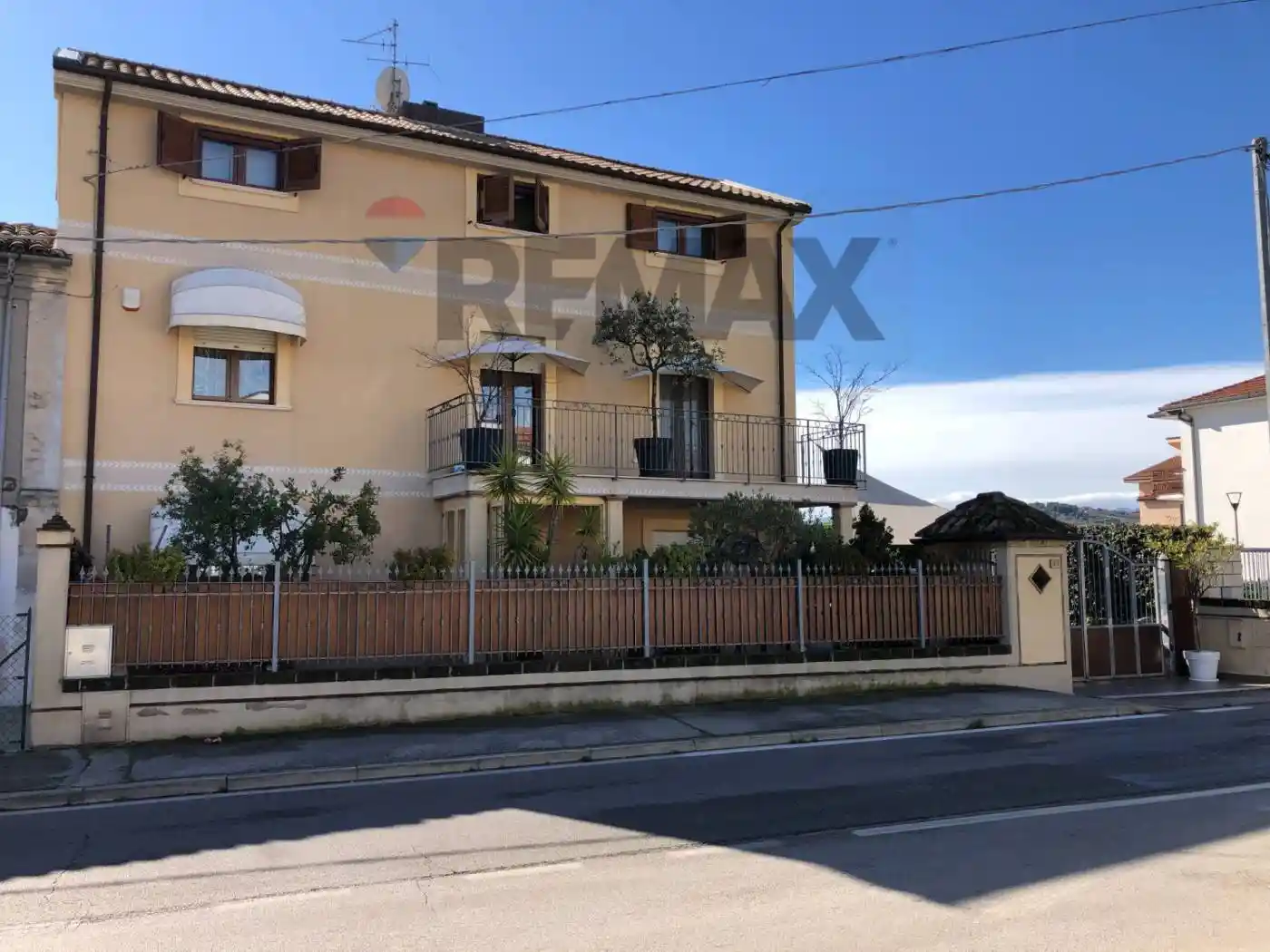 Casa indipendente in vendita a Pescara