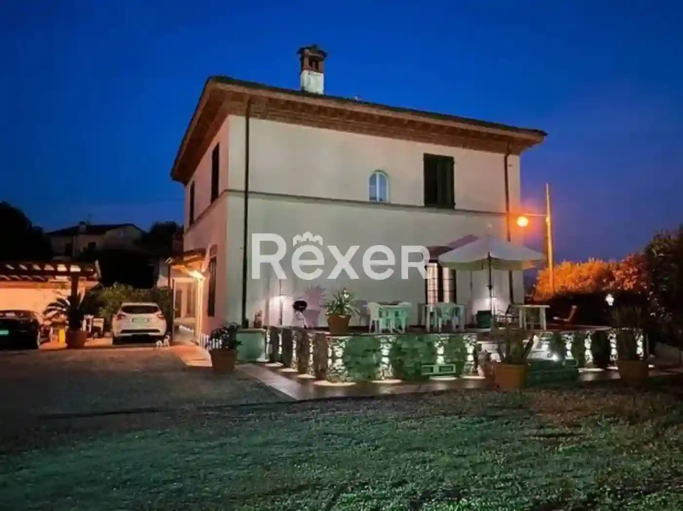 Villa - foto 2
