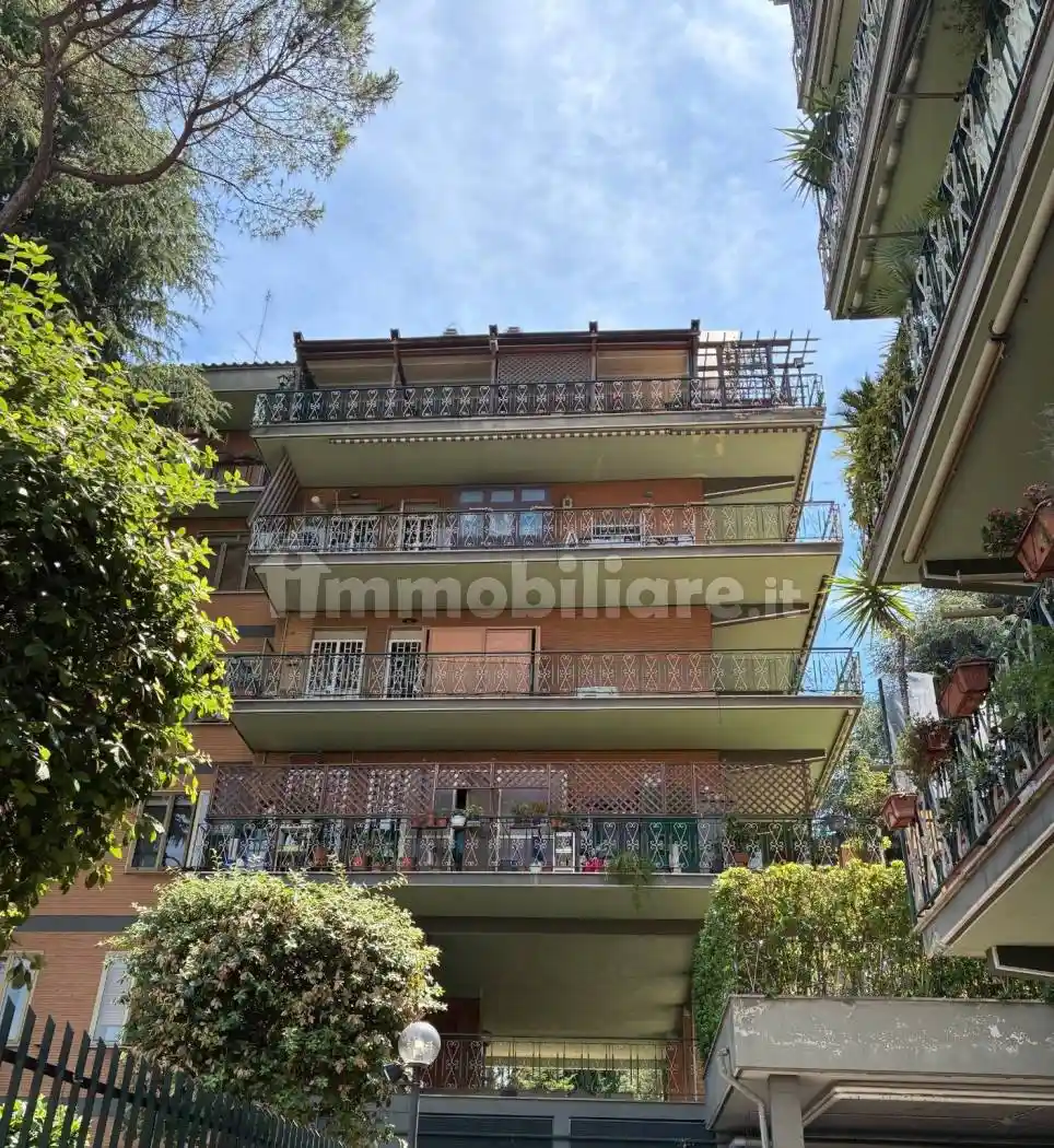 Appartamento in vendita a Roma