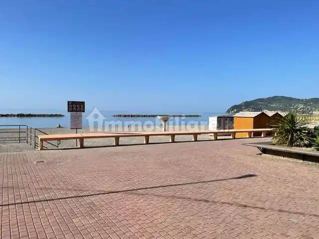Appartamento in vendita a San Bartolomeo al Mare