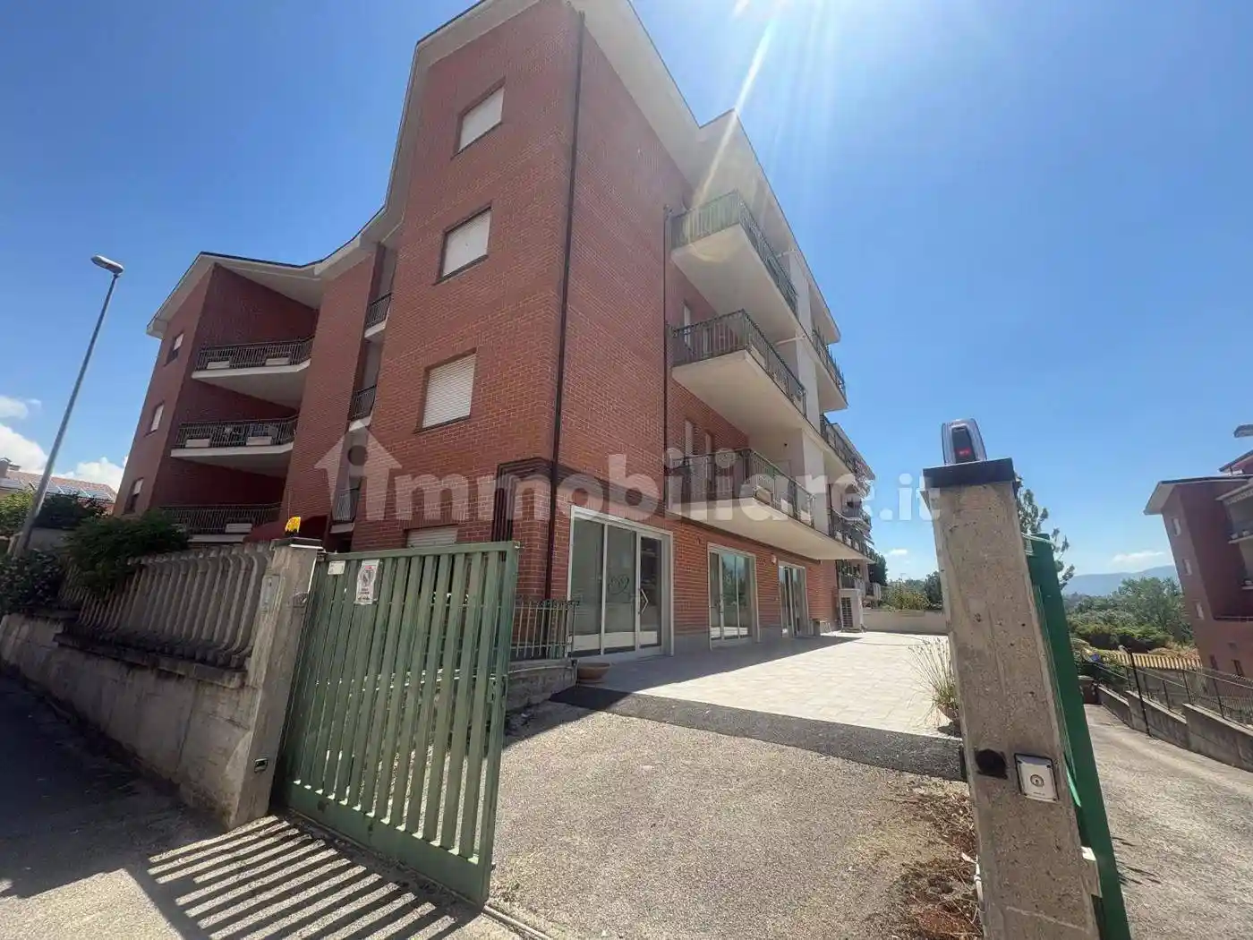 Palazzo - Edificio in vendita a L'Aquila