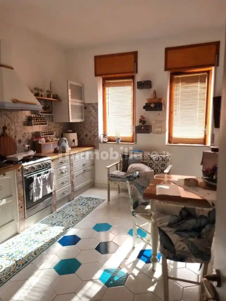 Appartamento in vendita a Salerno