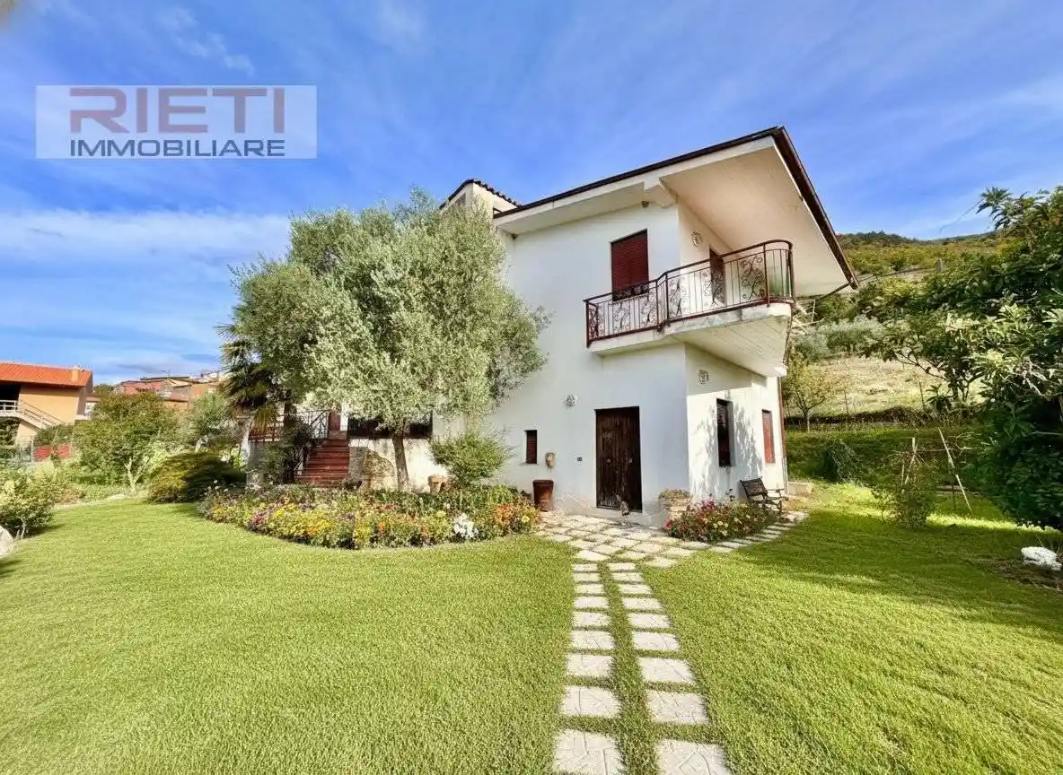Villa in vendita a Cantalice