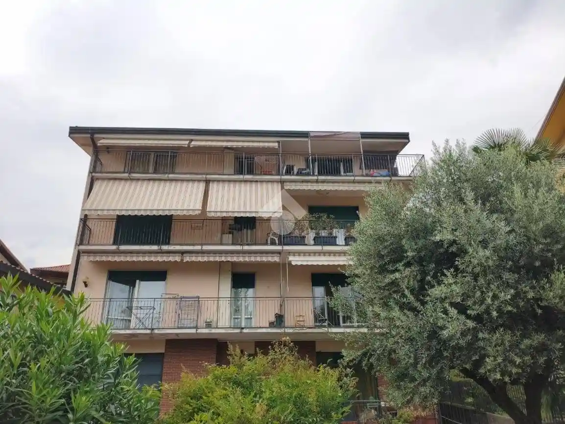 Appartamento in vendita a San Fermo della Battaglia