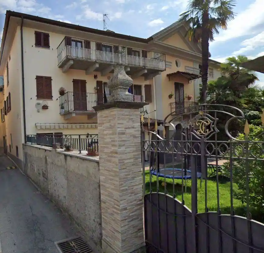 Appartamento in vendita a Porlezza