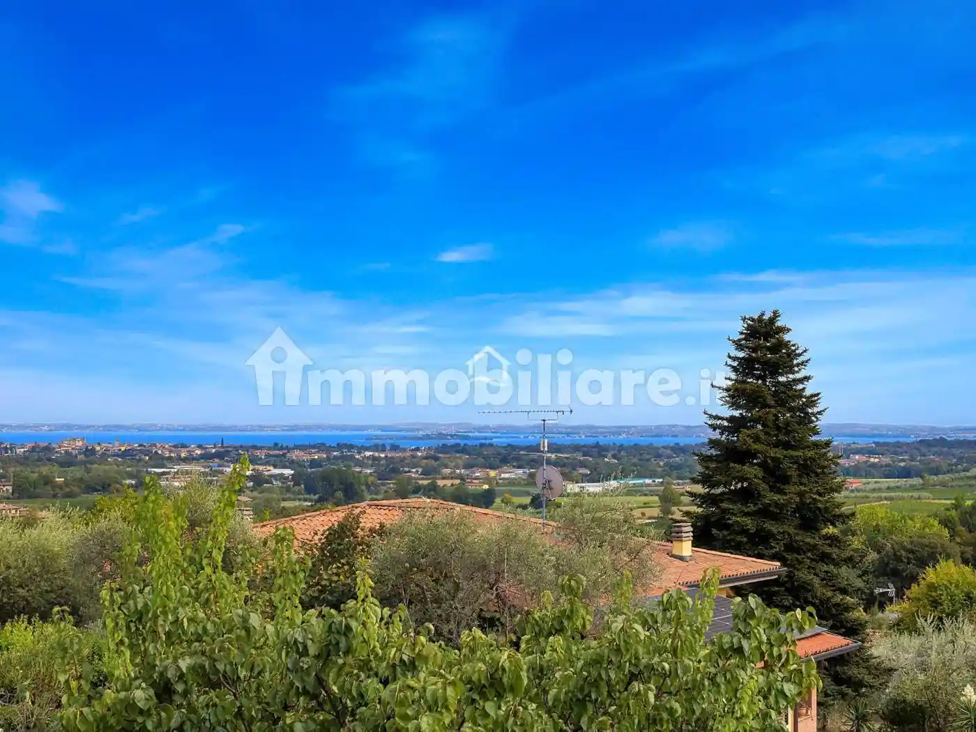 Villa in vendita a Puegnago sul Garda