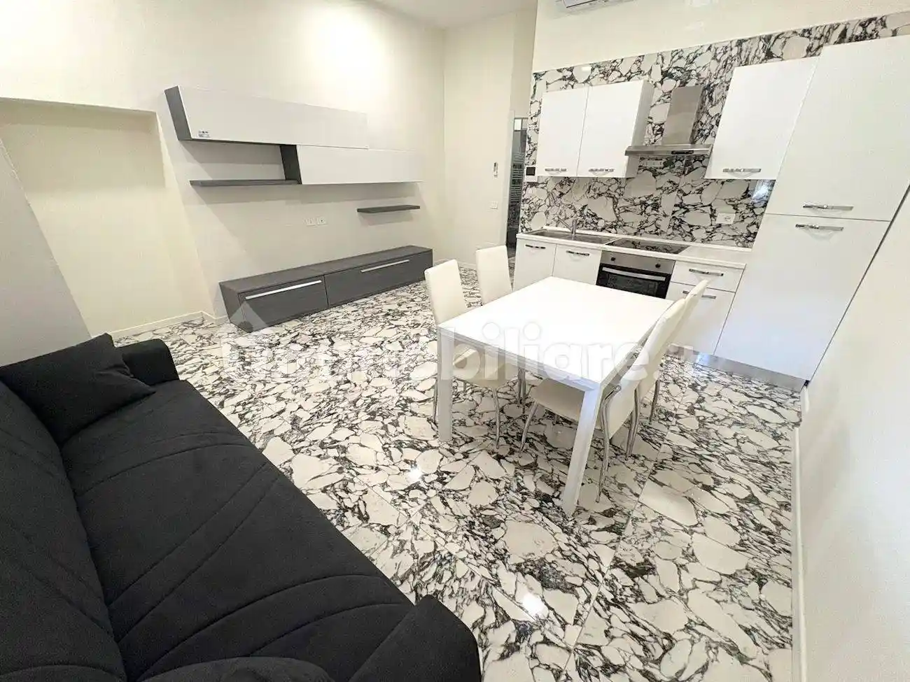 Appartamento in affitto a Villasanta