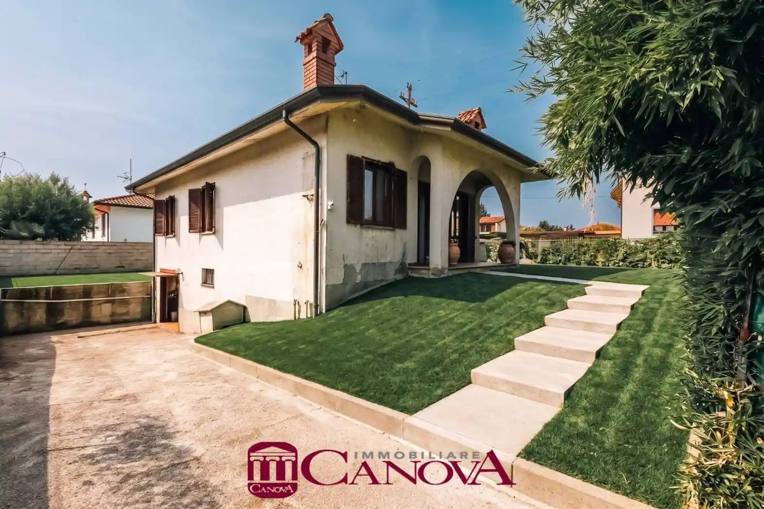 Villa in vendita a Vertemate con Minoprio