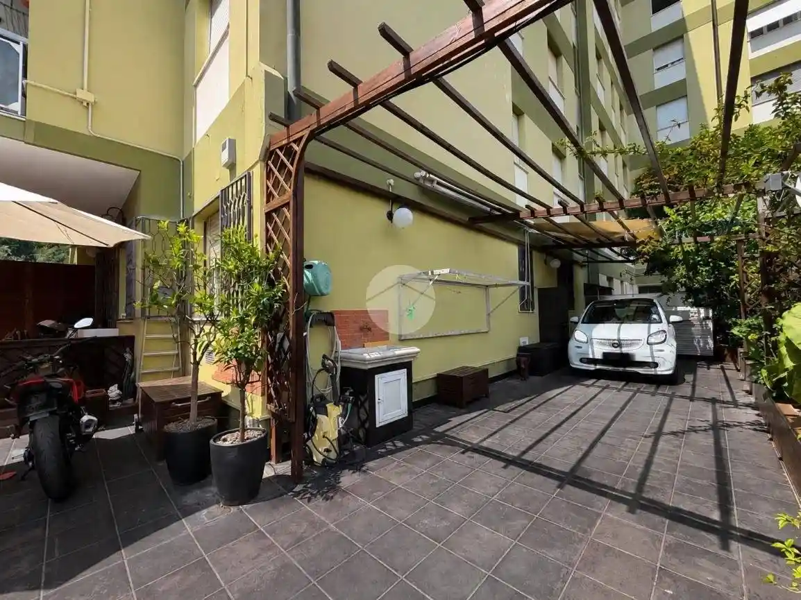 Appartamento in vendita a Genova