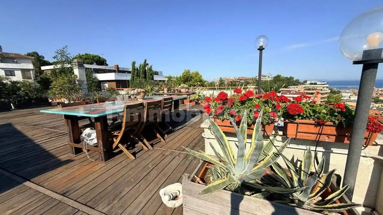 Appartamento in vendita a Ancona