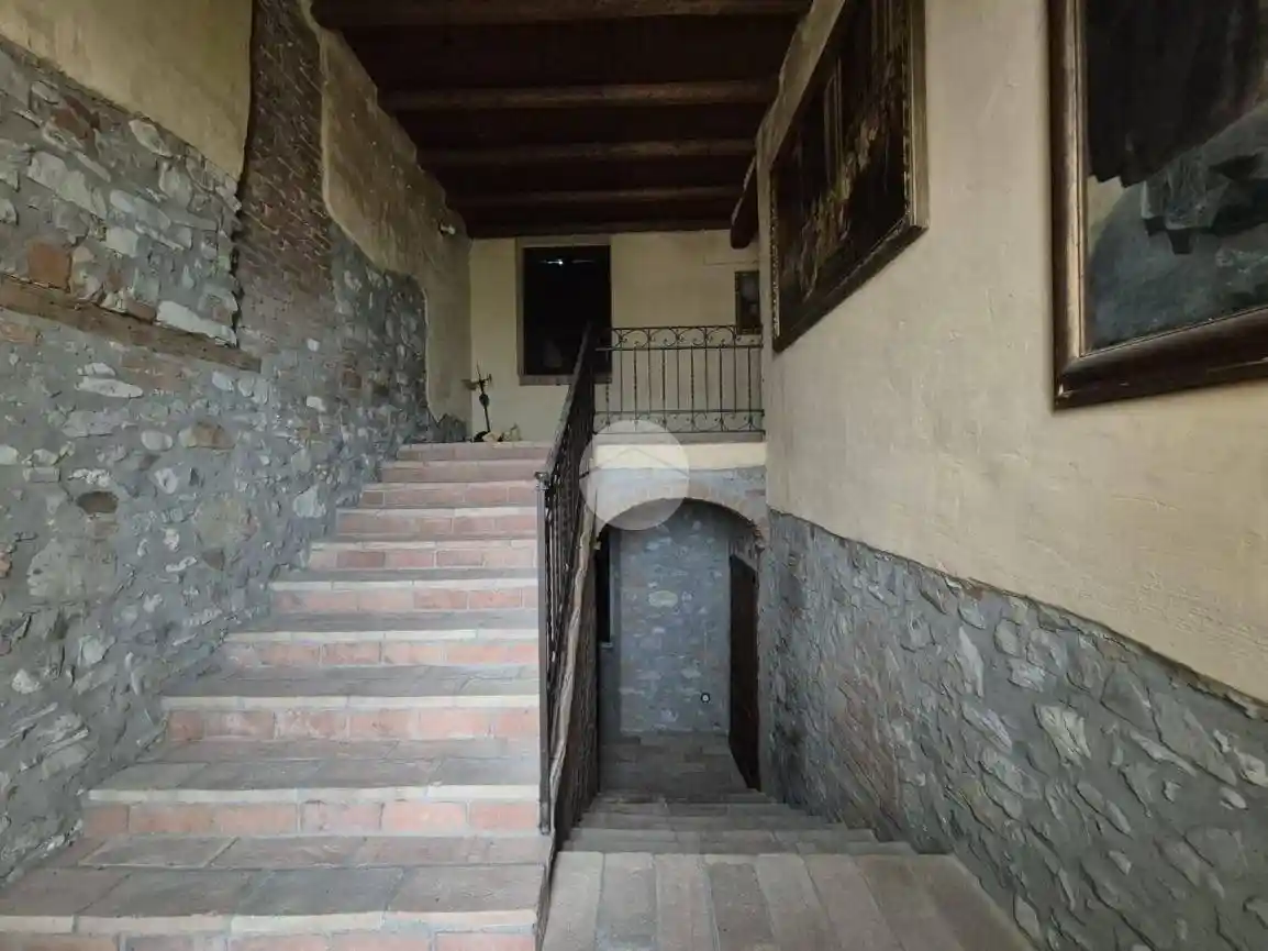 Casa indipendente in vendita a Santa Maria della Versa