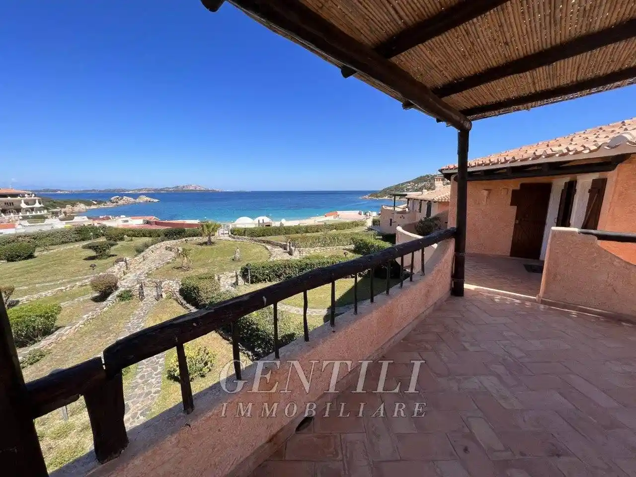 Appartamento in vendita a Arzachena