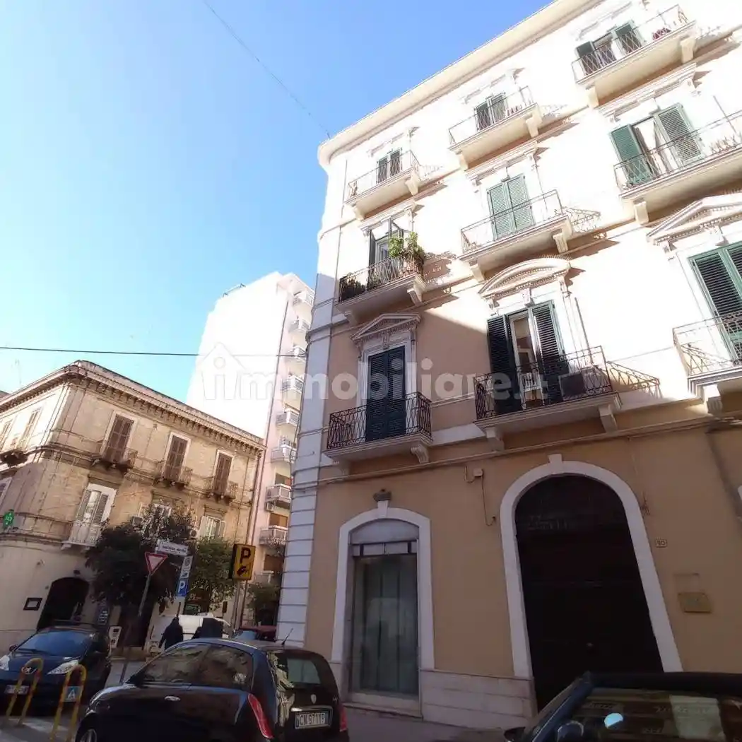 Appartamento in affitto a Taranto