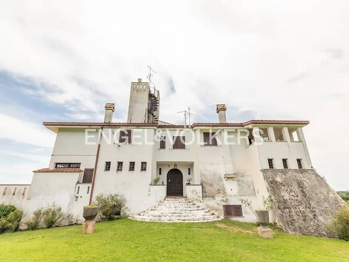 Casa indipendente in vendita a Guidonia Montecelio