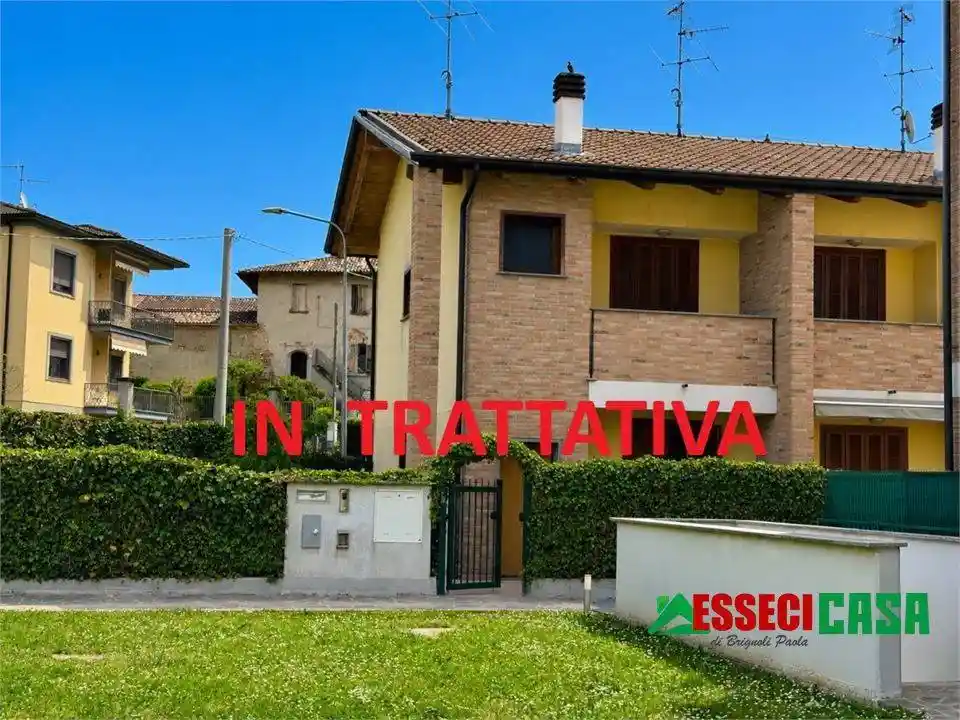Villa in vendita a Casirate d'Adda