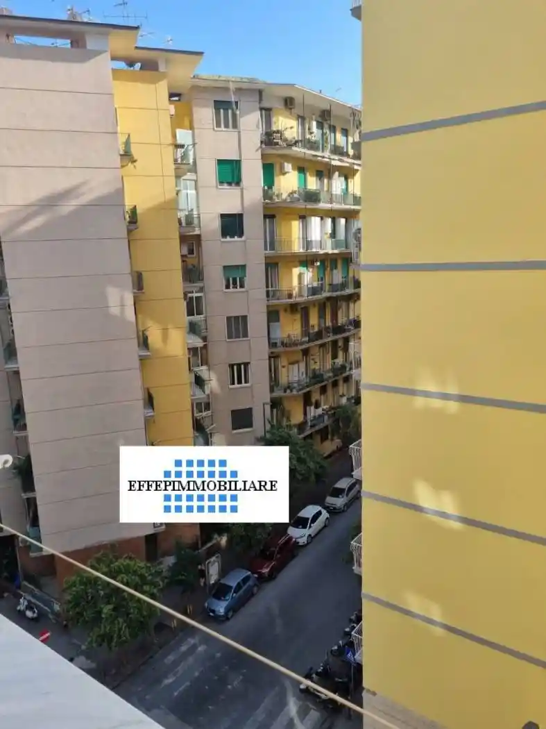 Appartamento in affitto a Napoli