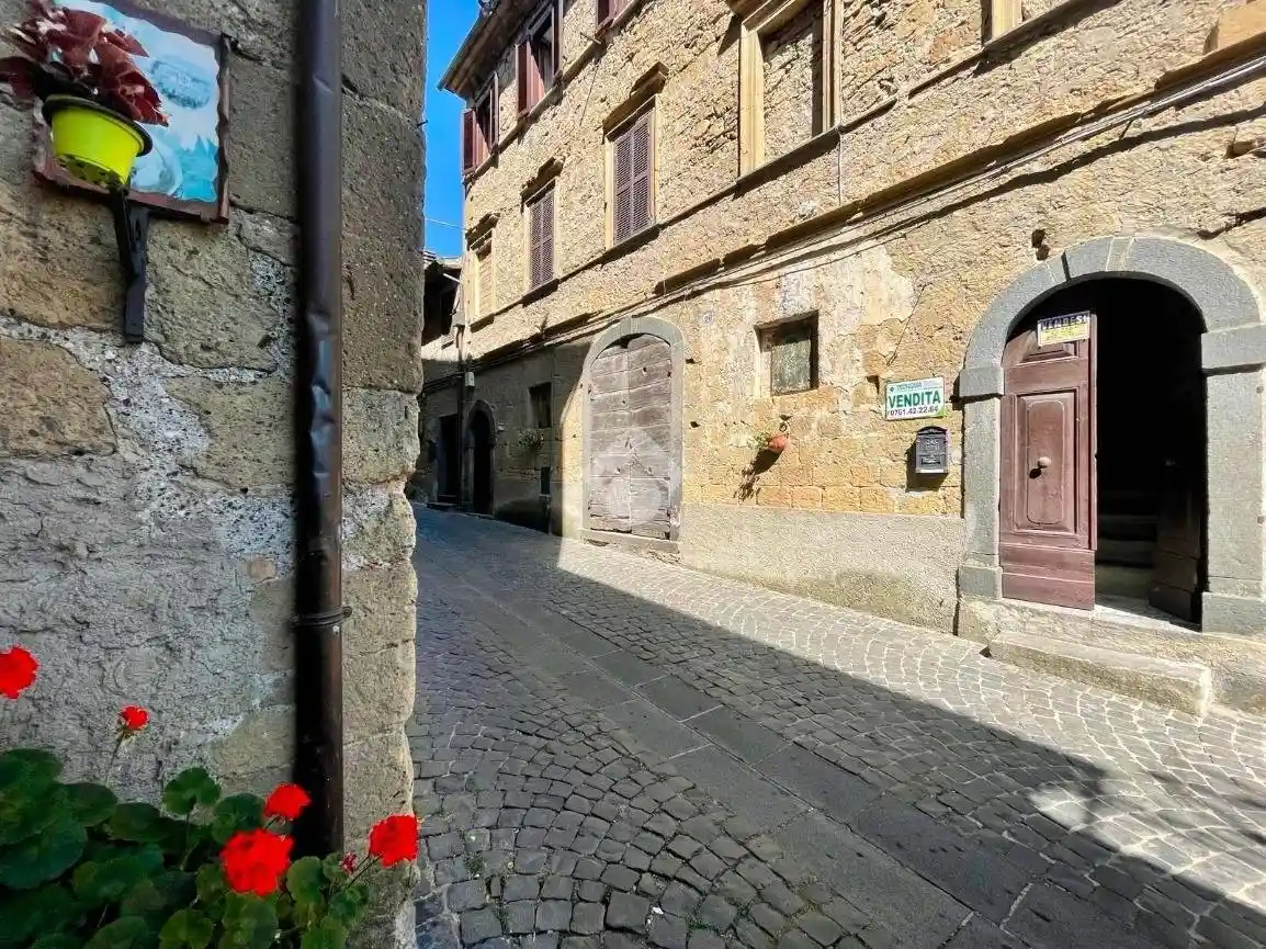 Appartamento in vendita a Grotte di Castro