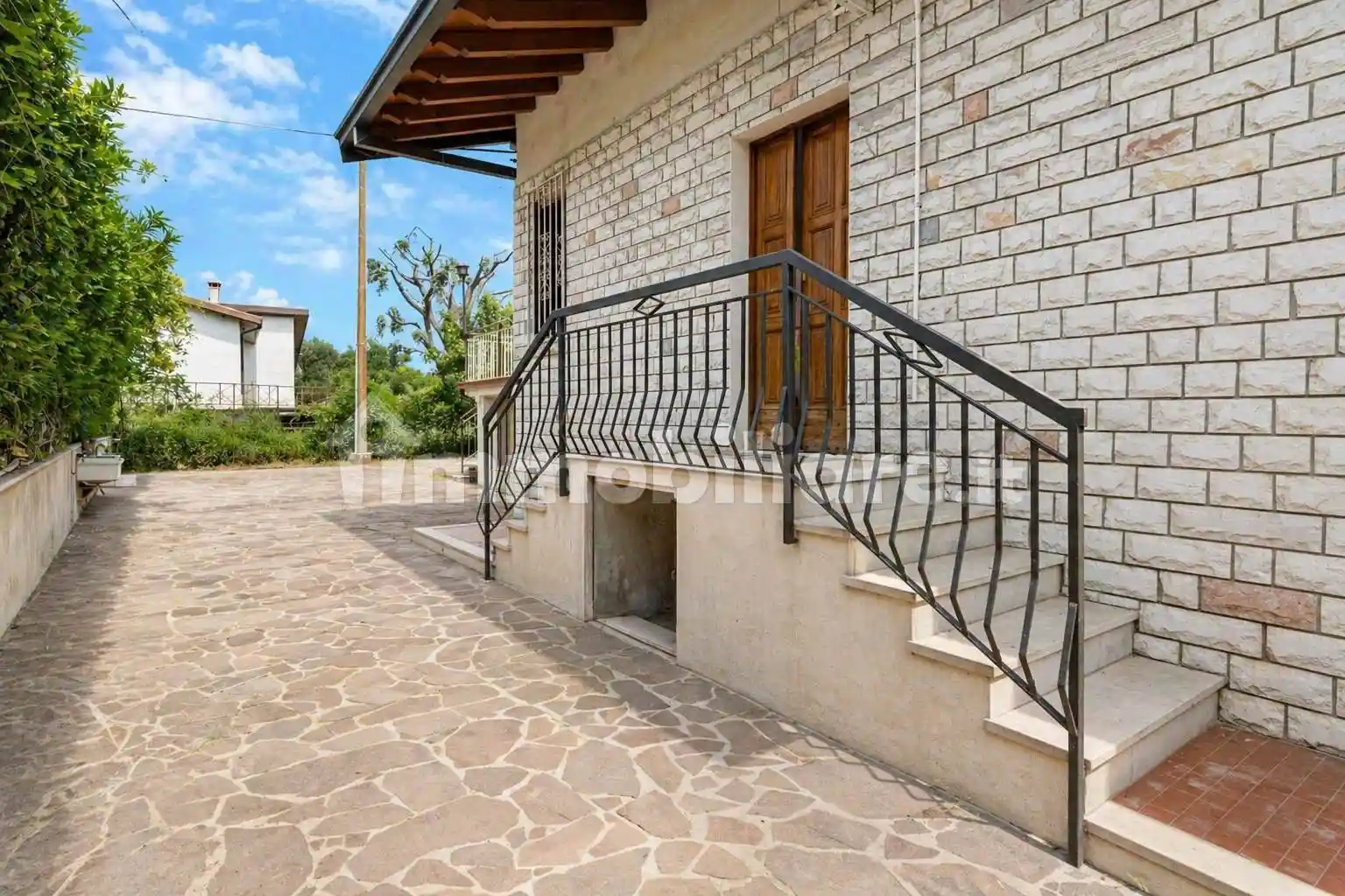 Villa in vendita a Moniga del Garda
