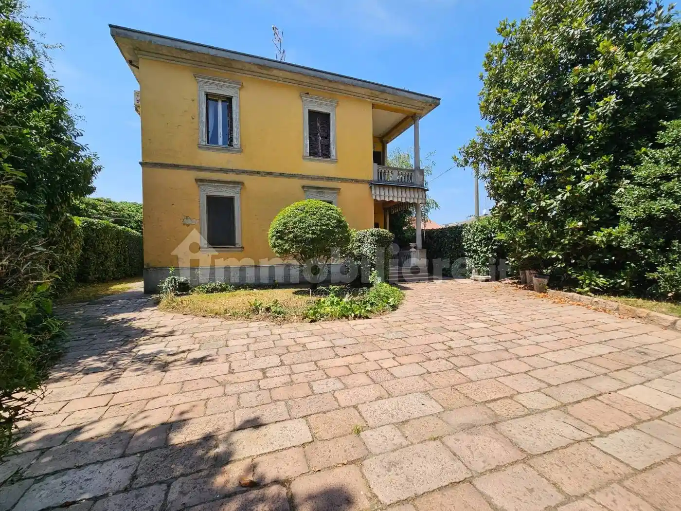 Villa in vendita a Marcallo con Casone