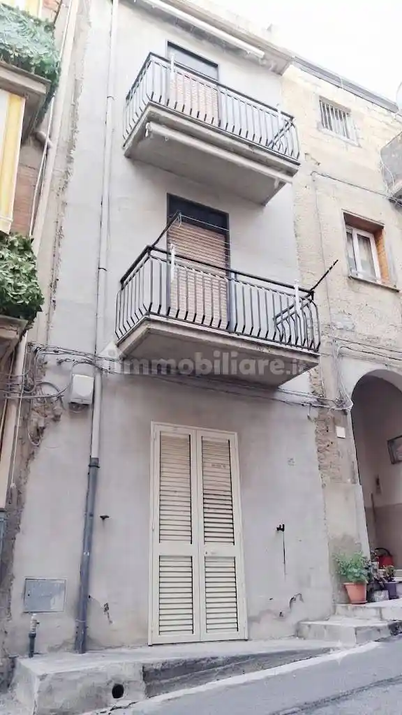 Casa indipendente in vendita a Ramacca