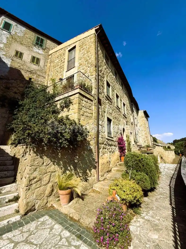 Appartamento in vendita a Ischia di Castro