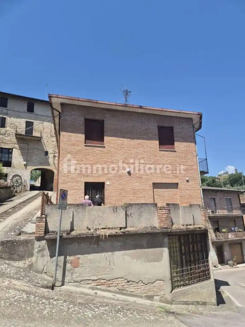 Rustico - Casale in vendita a Marsciano