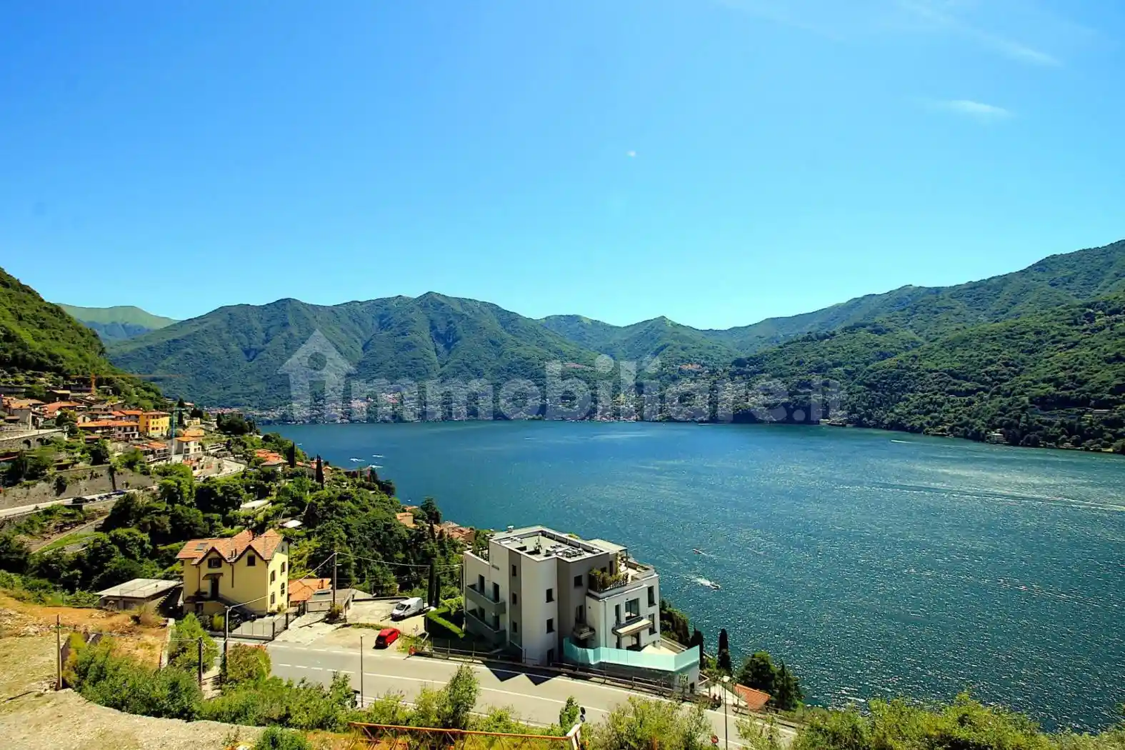 Villa in vendita a Carate Urio